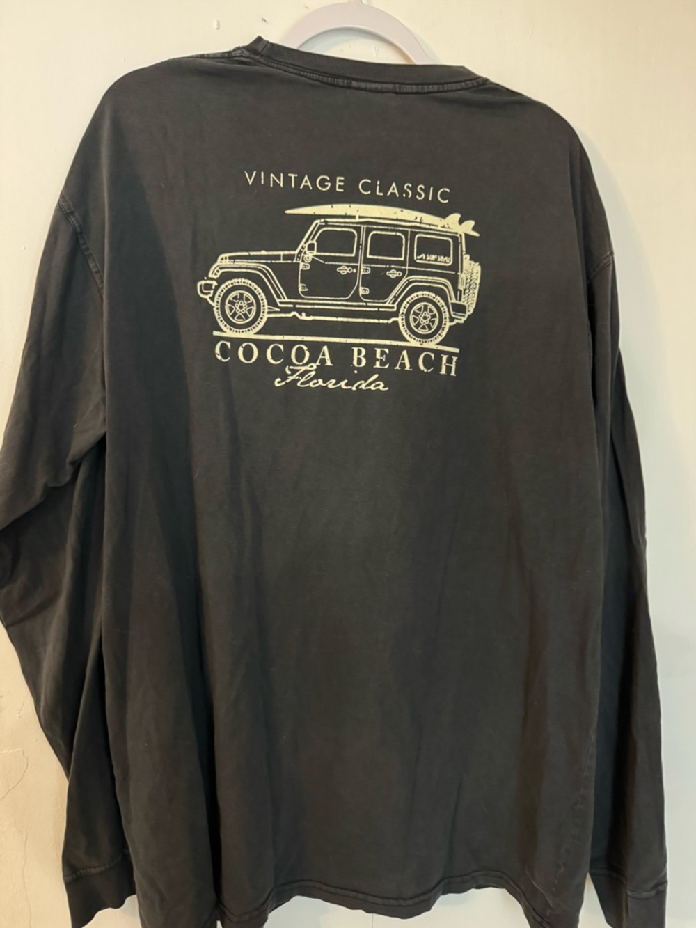 Vintage Classic Cocoa Beach Florida Long-Sleeve Shirt - Black